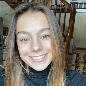 Meet your Posher, Ella